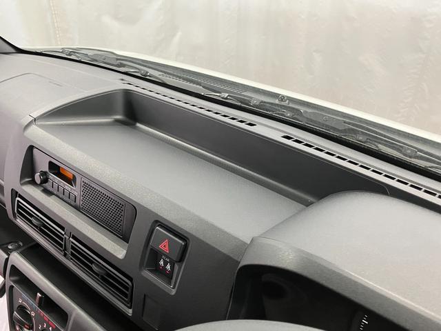 ハイゼットカーゴDX届出済未使用車 元展示車 禁煙車 衝突安全ボディ 両側スライドドア アイドリングストップ オートマチックハイビーム オートライト レーンアシスト 運転席エアバッグ 助手席エアバッグ 1オーナー(長崎県)の中古車