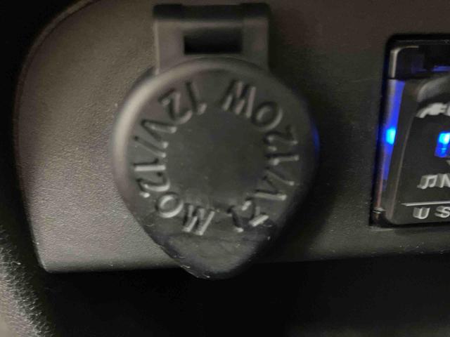 ムーヴキャンバスＧホワイトアクセントＶＳ　ＳＡIII下取車　ナビ　ＴＶ　オートマチックハイビーム　衝突被害軽減システム　パノラマカメラ　ブルートゥース　横滑り防止装置　エアバッグ　スマートキー　アイドリングストップ　ＥＴＣ　ドライブレコーダー（長崎県）の中古車