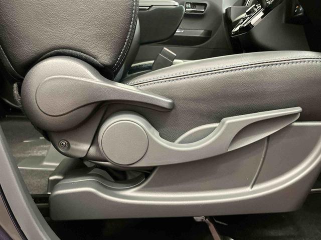 タントカスタムＸ届出済未使用車　元展示車　両側電動スライドドア　１オーナー　アイドリングストップ　レーンキープアシスト　電動格納ミラー　シートヒーター　禁煙　ＬＥＤヘッドランプ　スマートキー　オートマチックハイビーム（長崎県）の中古車