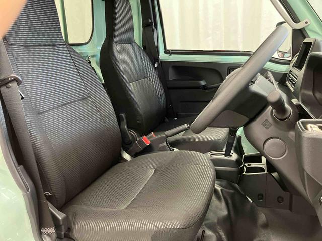 ハイゼットトラックジャンボエクストラ元展示車　届出済未使用車　２ＷＤ　ＣＶＴ　エアバッグ　衝突被害軽減システム　オートマチックハイビーム　オートライト　電動格納ミラー　アイドリングストップ　ＡＢＳ　ＬＥＤへッドライプ　１オーナー（長崎県）の中古車