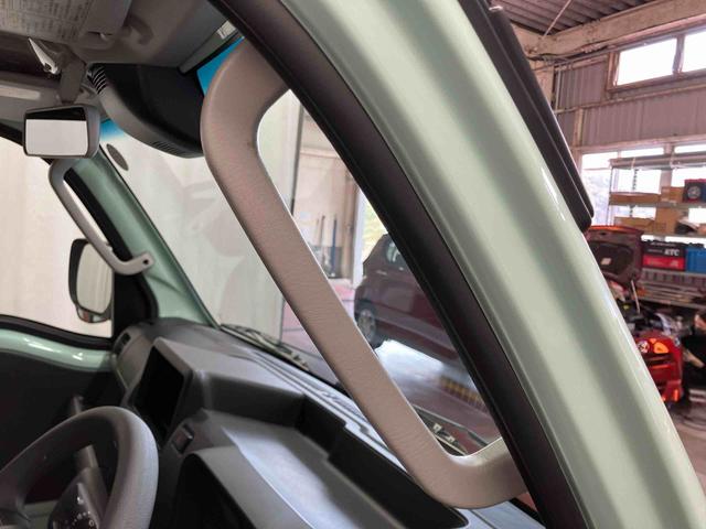 ハイゼットトラックジャンボエクストラ元展示車　届出済未使用車　２ＷＤ　ＣＶＴ　エアバッグ　衝突被害軽減システム　オートマチックハイビーム　オートライト　電動格納ミラー　アイドリングストップ　ＡＢＳ　ＬＥＤへッドライプ　１オーナー（長崎県）の中古車