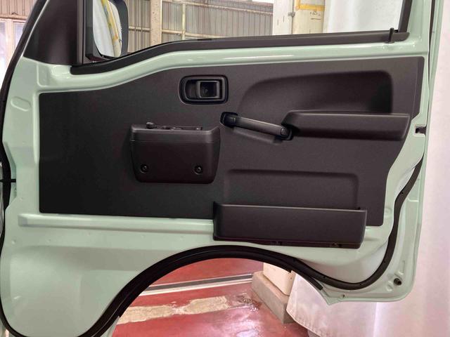 ハイゼットトラックジャンボエクストラ元展示車　届出済未使用車　２ＷＤ　ＣＶＴ　エアバッグ　衝突被害軽減システム　オートマチックハイビーム　オートライト　電動格納ミラー　アイドリングストップ　ＡＢＳ　ＬＥＤへッドライプ　１オーナー（長崎県）の中古車