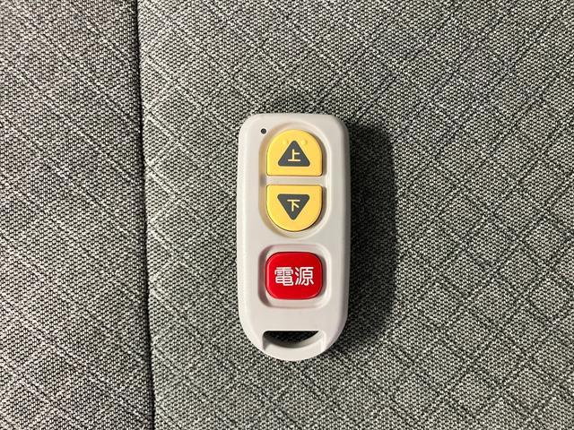 タントウェルカムシートリフトX元試乗車 福祉車両 助手席ターンシート パワークレーン シートヒーター 衝突被害軽減システム レーンキープアシスト 片側電動スライドドア プッシュスタート LEDヘッドランプ オートライト(長崎県)の中古車
