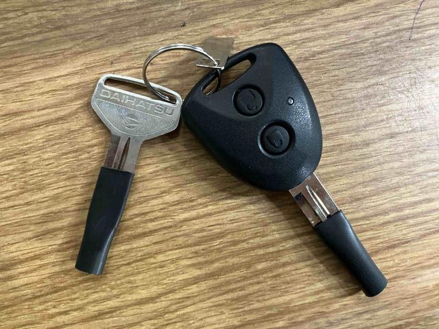 ミライースＬ　ＳＡIII車線逸脱警報　衝突被害軽減システム　アイドリンストップ　１オーナー車　キーレスキー　横滑防止装置　オートマチックハイビーム　運転席エアバッグ　助手席エアバッグ　　オートライト　ＡＢＳ　整備記録簿（長崎県）の中古車