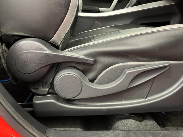 ロッキープレミアムG HEV下取車 ターボ ナビ パノラマモニター ETC アダプティブクルーズコントロール ブラインドスポットモニター シートヒーター 衝突被害軽減システム Bluetooth フルセグTV USB入力端子(長崎県)の中古車