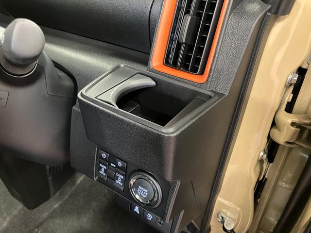 タントファンクロス元展示車 届出済未使用車 禁煙 衝突被害軽減システム レーンキープアシスト 両側電動スライドドア シートヒーター LEDヘッドランプ オートライト オートマチックハイビーム スマートキー ベンチシート(長崎県)の中古車