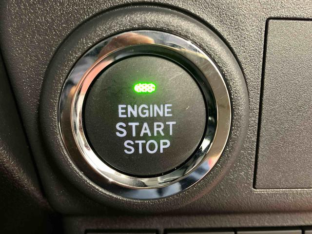 ハイゼットカーゴクルーズターボ元展示車　点検記録簿　衝突被害軽減システム　禁煙　レーンキープ　横滑り防止装置　電動格納ミラー　スマートキー　アイドリングストップ　１オーナー　セキュリティアラーム　オートライト　両側スライドドア（長崎県）の中古車