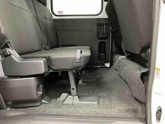 ハイゼットカーゴクルーズターボ元展示車　点検記録簿　衝突被害軽減システム　禁煙　レーンキープ　横滑り防止装置　電動格納ミラー　スマートキー　アイドリングストップ　１オーナー　セキュリティアラーム　オートライト　両側スライドドア（長崎県）の中古車