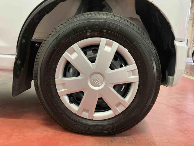 ハイゼットカーゴクルーズターボ元展示車　点検記録簿　衝突被害軽減システム　禁煙　レーンキープ　横滑り防止装置　電動格納ミラー　スマートキー　アイドリングストップ　１オーナー　セキュリティアラーム　オートライト　両側スライドドア（長崎県）の中古車