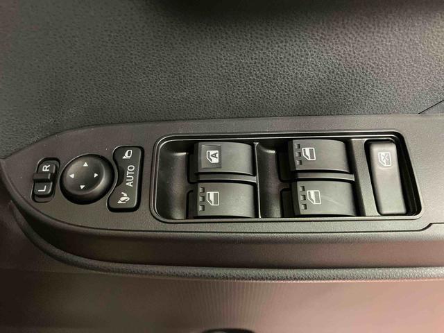 タントファンクロス届出済未使用車　元展示車　１オーナー　前後誤発進抑制　アイドリングストップ　オートライト　オートマチックハイビーム　レーンキープアシスト　ＬＥＤヘッドランプ　電動格納ミラー　禁煙車　シートヒーター（長崎県）の中古車