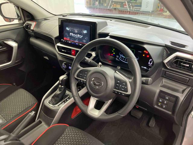 ロッキーＧ下取車　パノラマモニター　ナビ　アダプティブクルーズコントロール　車線逸脱警告　電動格納ミラー　ブルートゥース　ＥＴＣ　オートライト　誤発進抑制機能　タ−ボ　オートマチックハイビーム　ドラレコ（長崎県）の中古車