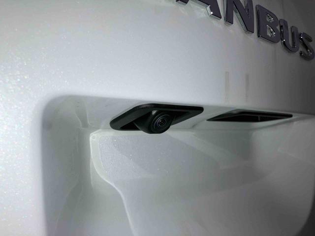 ムーヴキャンバスストライプスＸ届出済未使用車　元展示車　禁煙　アイドリングストップ　衝突被害軽減システム　電動格納ミラー　レーンキープアシスト　１オーナー　スマートキー　両側電動スライドドア　イモビライザー　ベンチシート（長崎県）の中古車