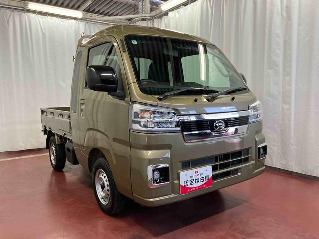 ハイゼットトラックジャンボエクストラ届出済未使用車　元展示車　２ＷＤ　ＣＶＴ車　衝突被害軽減システム　オートマチックハイビーム　オートライト　電動格納ミラー　スマートキー　ＬＥＤヘッドランプ　アイドリングストップ　禁煙　１オーナー（長崎県）の中古車