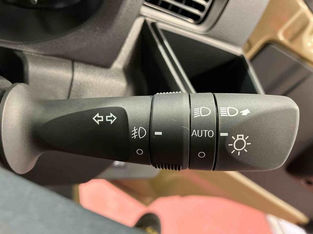 ハイゼットトラックジャンボエクストラ届出済未使用車　元展示車　２ＷＤ　ＣＶＴ車　衝突被害軽減システム　オートマチックハイビーム　オートライト　電動格納ミラー　スマートキー　ＬＥＤヘッドランプ　アイドリングストップ　禁煙　１オーナー（長崎県）の中古車