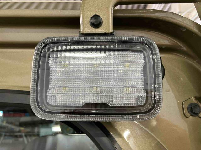 ハイゼットトラックジャンボエクストラ届出済未使用車　元展示車　２ＷＤ　ＣＶＴ車　衝突被害軽減システム　オートマチックハイビーム　オートライト　電動格納ミラー　スマートキー　ＬＥＤヘッドランプ　アイドリングストップ　禁煙　１オーナー（長崎県）の中古車