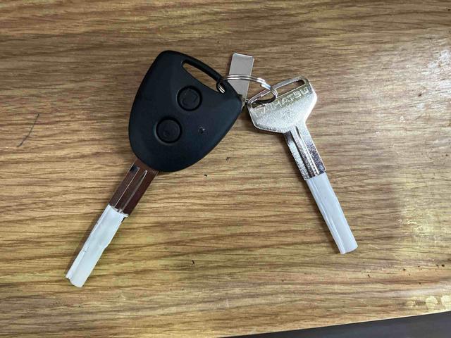 ミライースL SAIII届出済未使用車 元展示車 1オーナー 踏み間違い防止アシスト キーレスエントリーシステム アイドリングストップ機能 電動格納ドアミラー 車線逸脱防止 禁煙 VSC 運転席助手席エアバッグ 安全ボディ(長崎県)の中古車