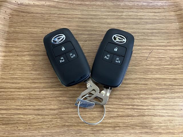 ムーヴキャンバスストライプスG届出済未使用車 元展示車 アイドリングストップ 禁煙 スマートキー プッシュスタート シートヒーター 1オーナー車 LEDヘッドランプ 車線逸脱警報 ベンチシート オートマチックハイビーム(長崎県)の中古車