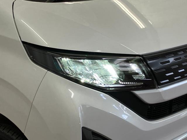 ムーヴX届出済未使用車 元展示車 オートマチックハイビーム LEDヘッドランプ オートライト 片側電動両側スライドドア 電動格納ミラー レーンアシスト スマートキー プッシュスタート 衝突被害軽減システム(長崎県)の中古車