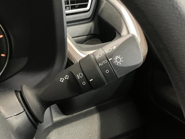 ムーヴＧ届出済未使用車　元展示車　禁煙車　１オーナー　９インチディスプレイオーディオ　ＬＥＤヘッドランプ　ベンチシート　オートマチックハイビーム　片側電動両側スライドドア　バックカメラ　ＴＶ　電動格納ミラー（長崎県）の中古車