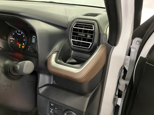 ムーヴＧ届出済未使用車　元展示車　禁煙車　１オーナー　９インチディスプレイオーディオ　ＬＥＤヘッドランプ　ベンチシート　オートマチックハイビーム　片側電動両側スライドドア　バックカメラ　ＴＶ　電動格納ミラー（長崎県）の中古車