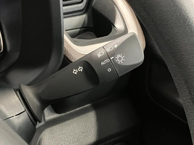 ムーヴＸ届出済未使用車　元展示車　禁煙車　１オーナー　ディスプレイオーディオ　ＬＥＤヘッドランプ　ベンチシート　オートマチックハイビーム　片側電動両側スライドドア　バックカメラ　ＴＶ　ＵＳＢ　電動格納ミラー（長崎県）の中古車