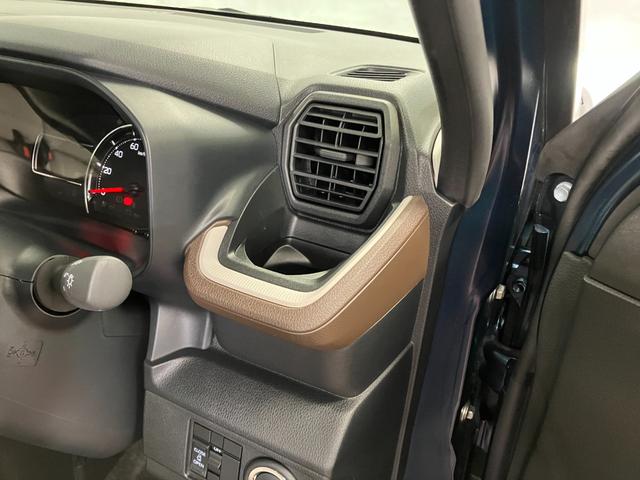 ムーヴＸ届出済未使用車　元展示車　禁煙車　１オーナー　ディスプレイオーディオ　ＬＥＤヘッドランプ　ベンチシート　オートマチックハイビーム　片側電動両側スライドドア　バックカメラ　ＴＶ　ＵＳＢ　電動格納ミラー（長崎県）の中古車