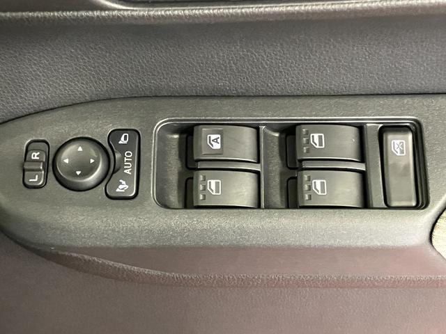 ムーヴＸ届出済未使用車　元展示車　禁煙車　１オーナー　ディスプレイオーディオ　ＬＥＤヘッドランプ　ベンチシート　オートマチックハイビーム　片側電動両側スライドドア　バックカメラ　ＴＶ　ＵＳＢ　電動格納ミラー（長崎県）の中古車