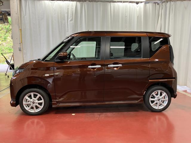 ムーヴＧ届出済未使用車　元展示車　禁煙車　オートマチックハイビーム　ＬＥＤヘッドランプ　電動格納ミラー　アイドリングストップ　レーンアシスト　オートライト　片側電動両側スライドドア　衝突被害軽減システム（長崎県）の中古車