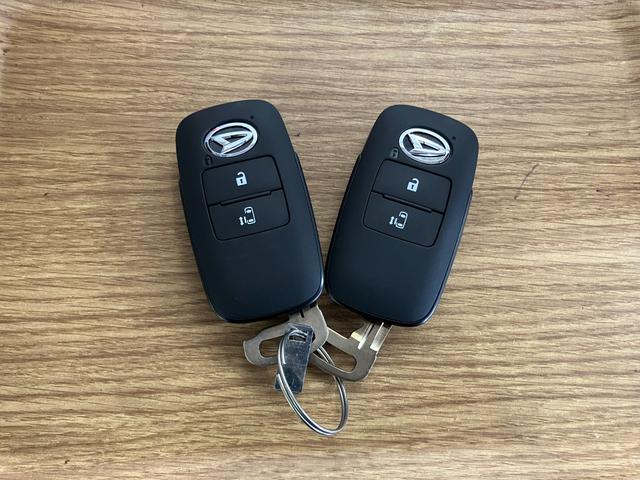 ムーヴＧ届出済未使用車　元展示車　禁煙車　オートマチックハイビーム　ＬＥＤヘッドランプ　電動格納ミラー　アイドリングストップ　レーンアシスト　オートライト　片側電動両側スライドドア　衝突被害軽減システム（長崎県）の中古車