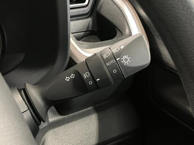 ムーヴＧ届出済未使用車　元展示車　禁煙車　オートマチックハイビーム　ＬＥＤヘッドランプ　電動格納ミラー　アイドリングストップ　レーンアシスト　オートライト　片側電動両側スライドドア　衝突被害軽減システム（長崎県）の中古車