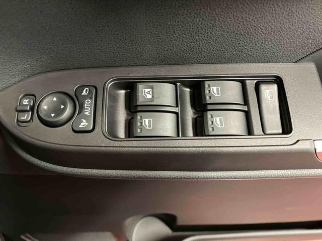 タントカスタムＸ元展示車　届出済未使用車　１オーナー　電格ミラー　禁煙　スマートキー　オートライト　点検記録簿　ＡＢＳ　　衝突被害軽減システム　オートマチックハイビーム　ＬＥＤヘッドランプ　両側電動スライドドア（長崎県）の中古車