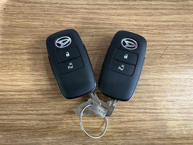 タントＸ届出済未使用車　元展示車　禁煙　アイドリングストップ　シートヒーター　電動格納ミラー　スマートキー　ＬＥＤヘッドランプ　オートライト　オートマチックハイビーム　片側電動両側スライドドア　衝突安全ボディ（長崎県）の中古車