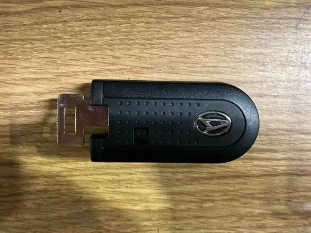 ムーヴカスタム　Ｘ　ＳＡII下取車　ナビ　バックカメラ　エアコン　パワーステアリング　パワーウィンドウ　運転席エアバッグ　ＡＢＳ　衝突被害軽減システム　スマートキー　オーディオ　ＬＥＤヘッドランプ　オートライト（長崎県）の中古車