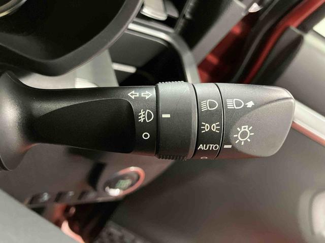 ムーヴカスタム　Ｘ　ＳＡII下取車　ナビ　バックカメラ　エアコン　パワーステアリング　パワーウィンドウ　運転席エアバッグ　ＡＢＳ　衝突被害軽減システム　スマートキー　オーディオ　ＬＥＤヘッドランプ　オートライト（長崎県）の中古車