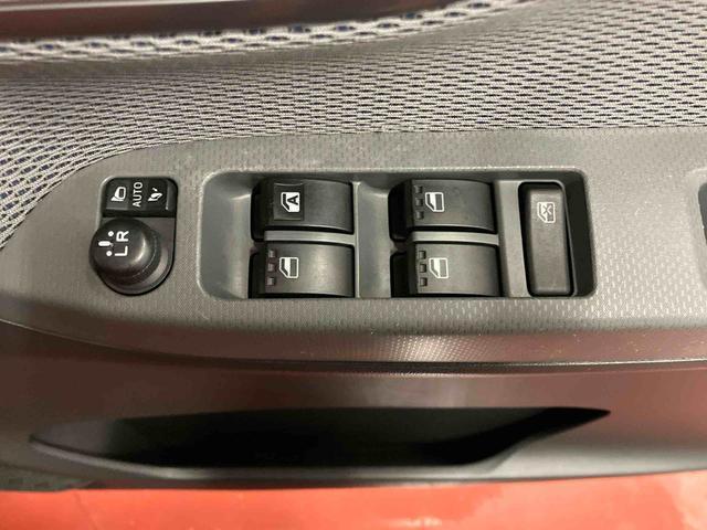 ムーヴカスタム　Ｘ　ＳＡII下取車　ナビ　バックカメラ　エアコン　パワーステアリング　パワーウィンドウ　運転席エアバッグ　ＡＢＳ　衝突被害軽減システム　スマートキー　オーディオ　ＬＥＤヘッドランプ　オートライト（長崎県）の中古車