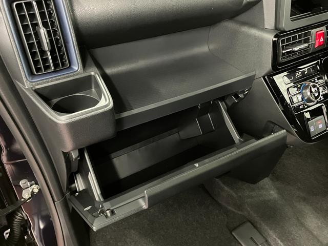 タントカスタムＸ届出済未使用車　元展示車　衝突被害軽減システム　禁煙　両側電動スライドドア　シートヒーター　スマートキー　ＬＥＤヘッドランプ　オートライト　オートマチックハイビーム　運転席エアバッグ　助手席エアバッグ（長崎県）の中古車