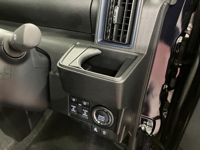 タントカスタムＸ届出済未使用車　元展示車　衝突被害軽減システム　禁煙　両側電動スライドドア　シートヒーター　スマートキー　ＬＥＤヘッドランプ　オートライト　オートマチックハイビーム　運転席エアバッグ　助手席エアバッグ（長崎県）の中古車
