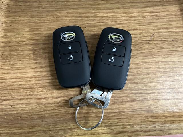 タントＸ届出済未使用車　元展示車　禁煙　アイドリングストップ　シートヒーター　電動格納ミラー　スマートキー　ＬＥＤヘッドランプ　オートライト　オートマチックハイビーム　片側電動両側スライドドア　衝突安全ボディ（長崎県）の中古車