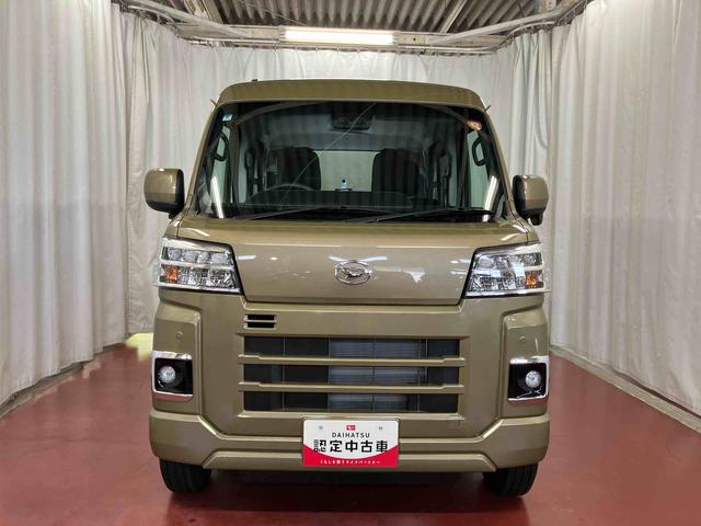 ハイゼットカーゴデッキバンＧ届出済未使用車　元展示車　両側電動スライドドア　スマートキー　プッシュスタート　衝突回避支援システム　ＬＥＤヘッドライト　レーンキープアシスト　電動格納ドアミラー　エアバッグ　オートマチックハイビーム（長崎県）の中古車