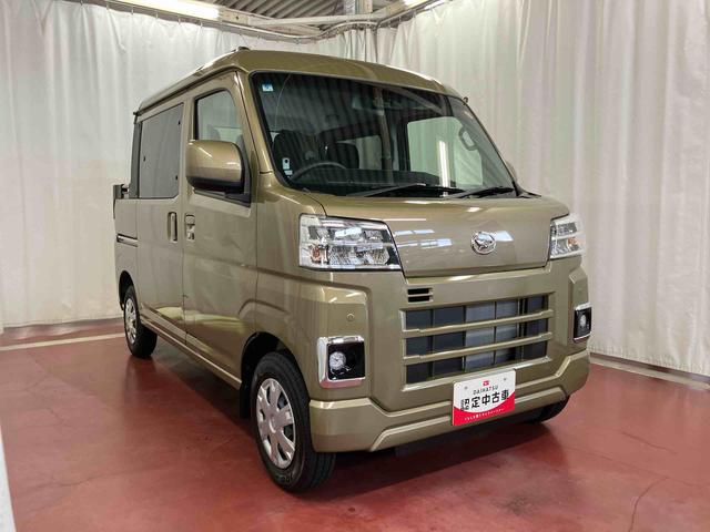 ハイゼットカーゴデッキバンＧ届出済未使用車　元展示車　両側電動スライドドア　スマートキー　プッシュスタート　衝突回避支援システム　ＬＥＤヘッドライト　レーンキープアシスト　電動格納ドアミラー　エアバッグ　オートマチックハイビーム（長崎県）の中古車