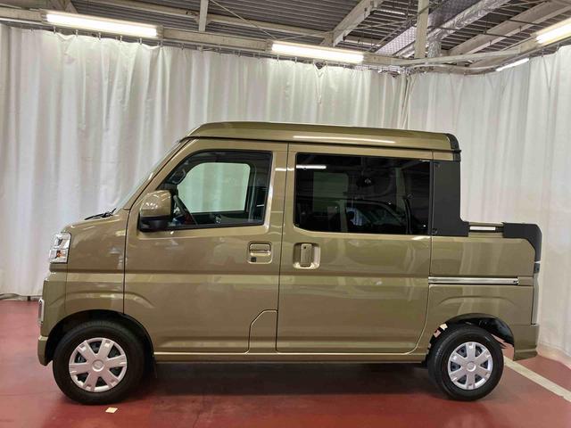 ハイゼットカーゴデッキバンＧ届出済未使用車　元展示車　両側電動スライドドア　スマートキー　プッシュスタート　衝突回避支援システム　ＬＥＤヘッドライト　レーンキープアシスト　電動格納ドアミラー　エアバッグ　オートマチックハイビーム（長崎県）の中古車
