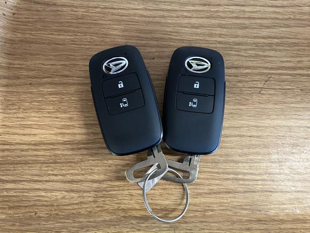 ムーヴＸ届出済未使用車　元展示車　オートマチックハイビーム　ＬＥＤヘッドランプ　電動格納ミラー　アイドリングストップ　レーンアシスト　オートライト　スマートキー　プッシュスタート　衝突被害軽減システム（長崎県）の中古車