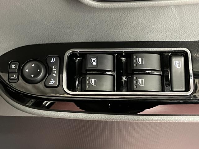 タントカスタムＲＳセレクション下取車　ターボ　衝突被害軽減システム　ナビ　バックカメラ　Ｂｌｕｅｔｏｏｔｈ　ＬＥＤヘッドランプ　シートヒーター　アダプティブクルーズコントロール　ＥＴＣ　スマートキー　オートマチックハイビーム（長崎県）の中古車