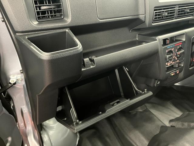 ハイゼットカーゴＤＸ届出済未使用車　禁煙車　衝突被害軽減システム　オートマチックハイビーム　禁煙車　オートライト　ＥＳＣ　アイドリンストップ　運転席エアバッグ　助手席エアバッグ　ＡＢＳ　１オーナー　レーンキープアシスト（長崎県）の中古車