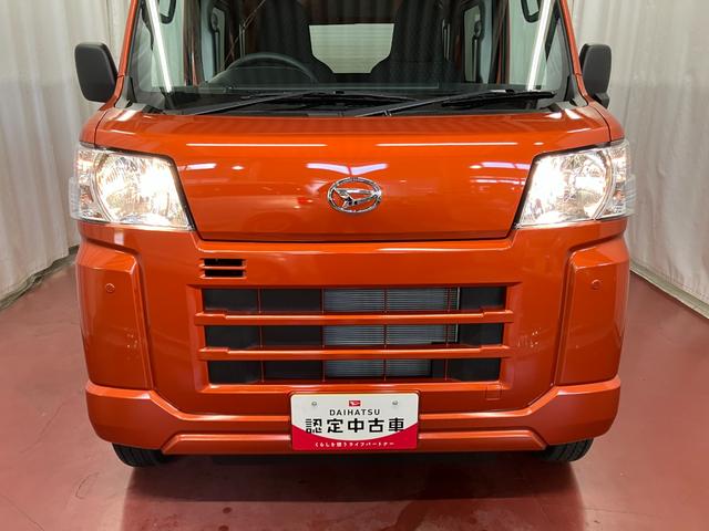 ハイゼットカーゴDX届出済未使用車 元展示車 CVT 衝突被害軽減システム オートマチックハイビーム 禁煙車 オートライト ESC アイドリングストップ Wエアバッグ アンチロックブレーキ レーンキープアシスト(長崎県)の中古車