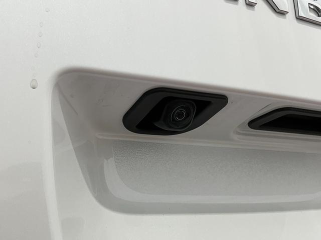 ムーヴキャンバスストライプスＧ届出済未使用車　元展示車　衝突被害軽減システム　禁煙　スマートキー　プッシュスタート　両側電動スライドドア　シートヒーター　ＬＥＤヘッドランプ　電動パーキングブレーキ　車線逸脱警報　ベンチシート（長崎県）の中古車