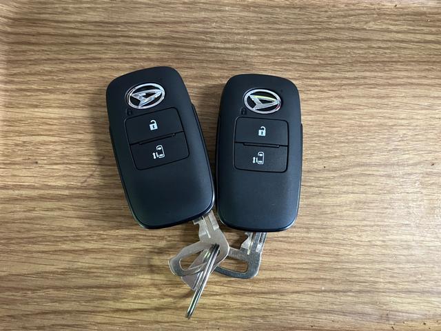 ムーヴＸ元展示車　禁煙車　オートマチックハイビーム　ＬＥＤヘッドランプ　電動格納ミラー　アイドリングストップ　レーンアシスト　オートライト　片側電動両側スライドドア　衝突被害軽減システム（長崎県）の中古車