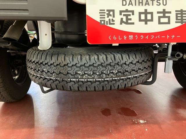 ハイゼットトラックスタンダード　農用スペシャル１オーナー　４ＷＤ　マニュアル車　衝突被害軽減システム　レーンキープアシスト　横滑防止装置　パワーステアリング　運転席エアバッグ　助手席エアバッグ　アイドリングストップ　ＡＢＳ　オートライト（長崎県）の中古車