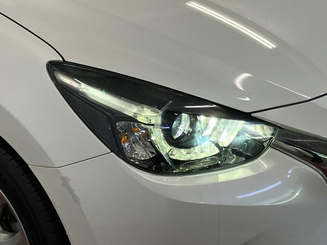 デミオ１３Ｓツーリング下取車　純正ナビ　バックカメラ　シートヒーター　ブルートゥース　ＤＶＤ　フルセグＴＶ　衝突被害軽減システム　横滑り防止装置　レーンキープアシスト　スマートキー　プッシュスタート　ＬＥＤヘッドランプ（長崎県）の中古車