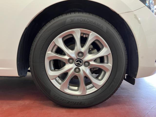 デミオ１３Ｓツーリング下取車　純正ナビ　バックカメラ　シートヒーター　ブルートゥース　ＤＶＤ　フルセグＴＶ　衝突被害軽減システム　横滑り防止装置　レーンキープアシスト　スマートキー　プッシュスタート　ＬＥＤヘッドランプ（長崎県）の中古車